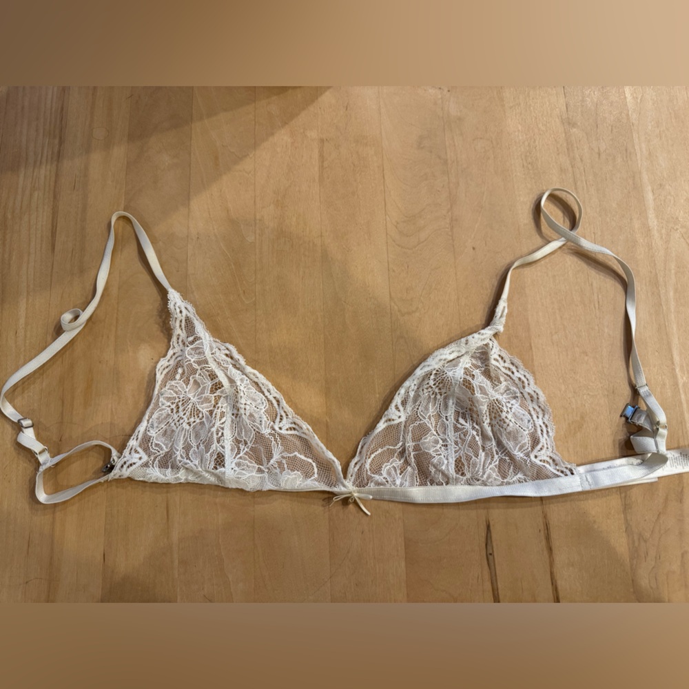 Monique Lhuillier Ivory Lace Triangle Bra